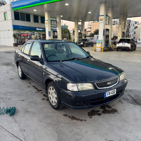 Nissan Sunny 2000 otomatik