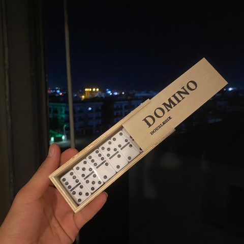 DOMİNO